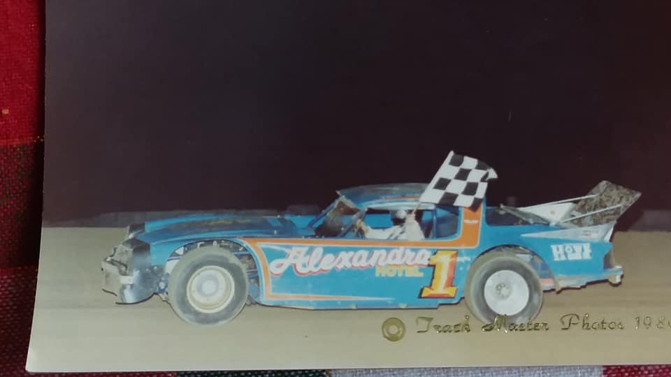 Tom Nesbitt