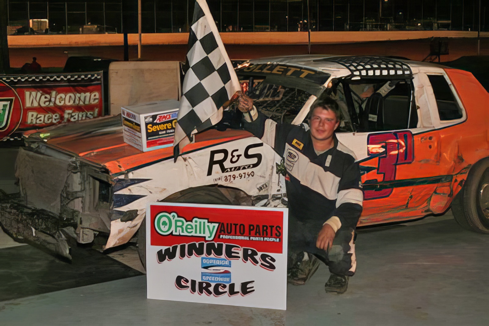 Dustin Follett