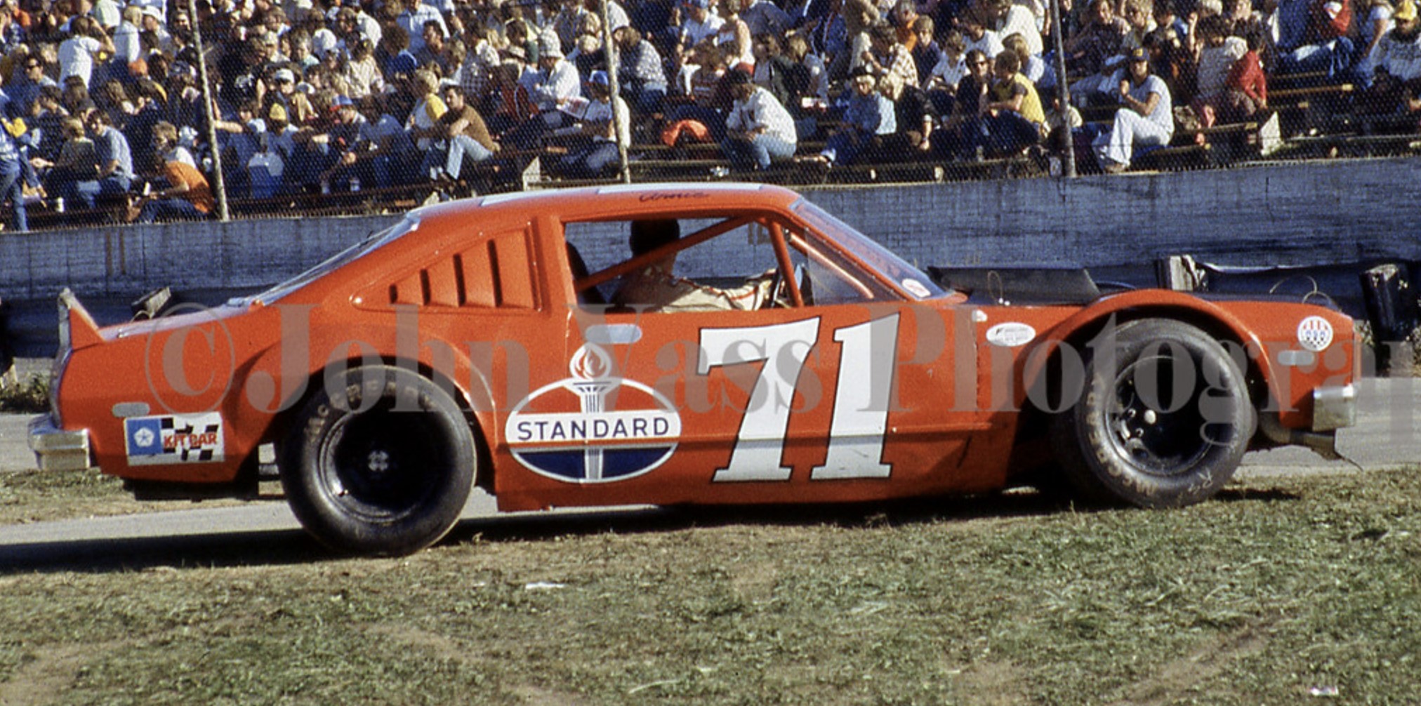 Vintage racing archive
