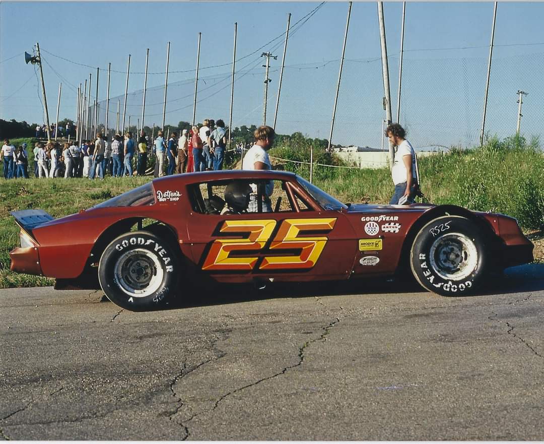 Larry Detjens