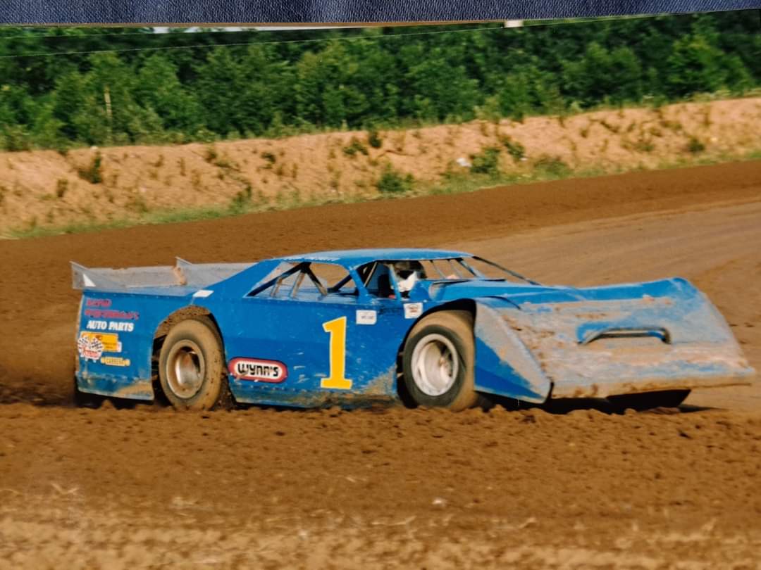 Tom Nesbitt